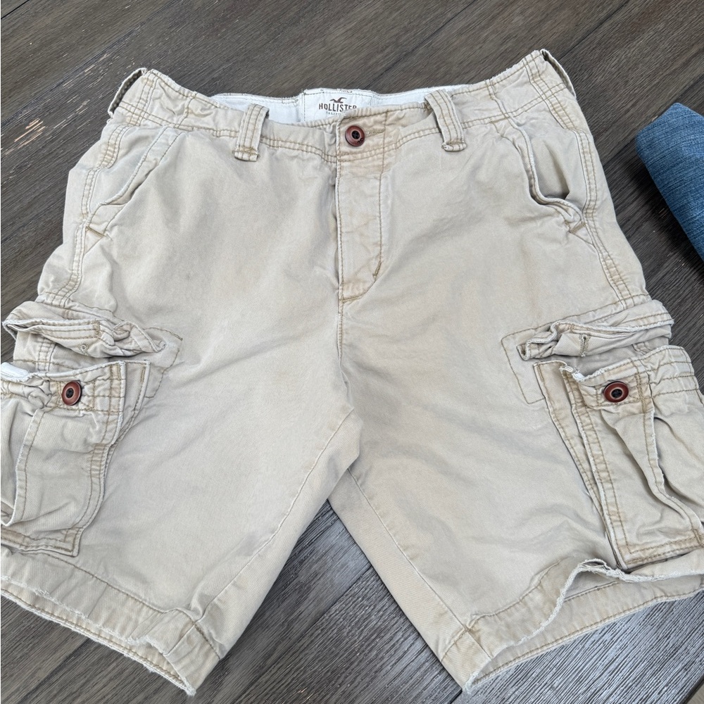 Hollister Men's Tan Cargo Shorts